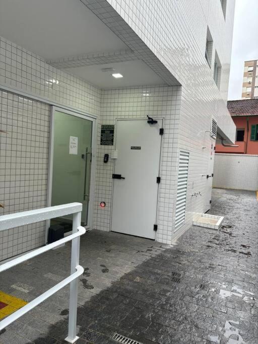 Studio Moderno 1 Quadra Da Praia سانتوس المظهر الخارجي الصورة